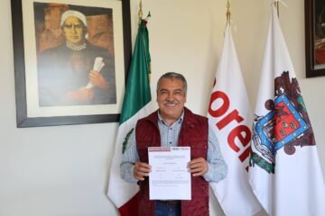 Oficializa Raúl Morón su registro como aspirante al Senado de la República