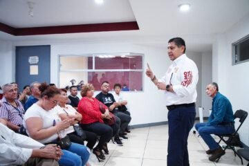 El grupo de ciudadanos que representa Mayela Salas y agremiados a la asociación civil Uruapan Uno expresaron su respaldo a Nacho Campos