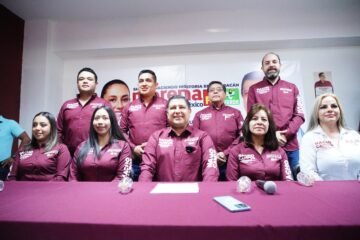 Presenta Nacho Campos a su planilla ganadora