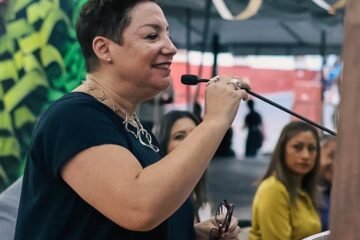 Embajadora de Chile en México invita a visitar Uruapan