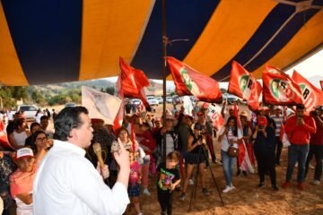 Con esfuerzo y dedicación recuperaremos los buenos gobiernos del PRI: Memo Valencia Con esfuerzo y dedicación recuperaremos los buenos gobiernos del PRI: Memo Valencia