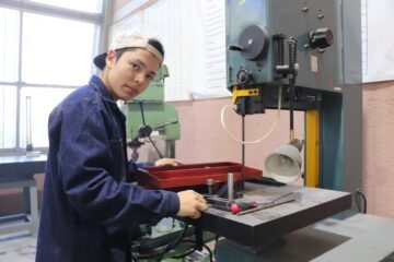 Estudiantes de la UTM realizan prácticas en industrias dentro y fuera de México Estudiantes de la UTM realizan prácticas en industrias dentro y fuera de México