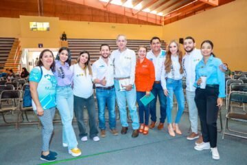 Presenta Juan Elvira Quesada propuestas ante 250 estudiantes del Instituto Tecnológico Superior de Uruapan 