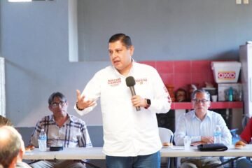 Reconoce Nacho Campos aportación de jubilados y pensionados del Ayuntamiento 