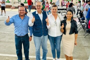 Con un llamado a la participación, votó Juan Elvira a las 10am