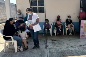 SSM promueve la hidratación en comunidades de la Costa Michoacana