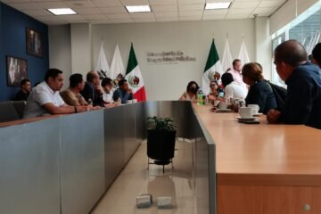 Resuelven autoridades demandas de policías; termina manifestación y se liberan vialidades