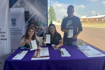 Seimujer concientiza a madres y padres de familia sobre violencia de género