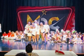 Uruapan gana prenacional de Danza y Baile 