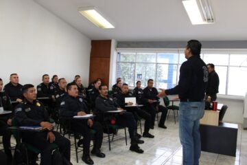 Desde Michoacán evalúan a instructores para formar a policías de proximidad