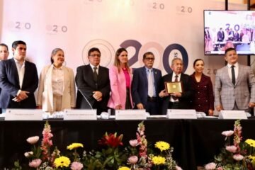 Entrega 75 Legislatura el reconocimiento “Manuel Buendía” a Ignacio Roque Madriz