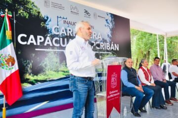 Entregan Nacho Campos y Alfredo Ramírez rehabilitación del tramo Capácuaro-Peribán