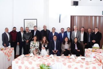 Notarios agradecen a Nacho Campos modelo exitoso de colaboración