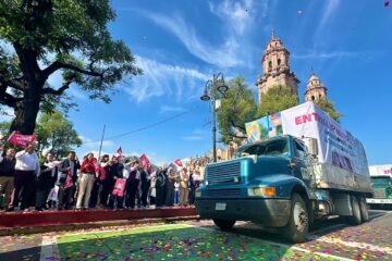 Arranca entrega de 6 millones de libros de texto; por primera vez hay en lenguas indígenas: SEE