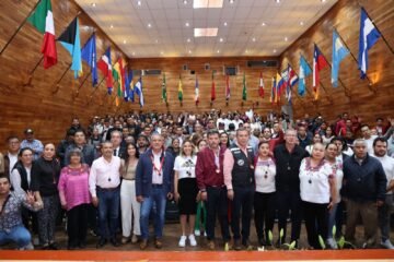 «Las Reformas van y son por el bien del pueblo de México»: Morón