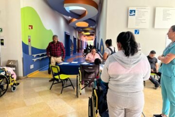 Entregó DIF credenciales a personas con discapacidad en Feria de la Inclusión