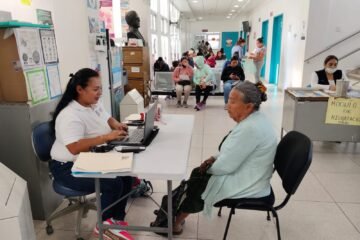 En el Centro de Salud de Uruapan se ofrece el registro gratuito al IMSS-BIENESTAR