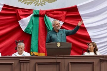 Por los derechos de los michoacanos, Plan Morelos contempla 7 reformas a la Constitución del estado: Bedolla Por los derechos de los michoacanos, Plan Morelos contempla 7 reformas a la Constitución del estado: Bedolla