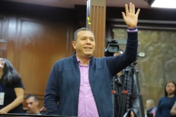 Por ley, trabajadores del Estado tendrán permiso para atender a sus hijos enfermos: JC Barragán