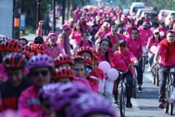 Pedalean contra el cáncer de mama; SSM promueve la detección oportuna