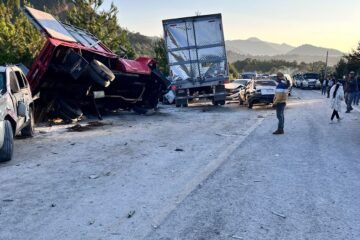 1 fallecido y 12 lesionados, saldo del trágico accidente