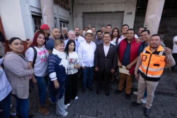 Gobierno de Michoacán entrega apoyo de más de 600 mil pesos a locatarios del mercado Tariácuri