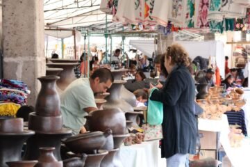 Semana de Muertos dejó ventas por 5.3 mdp en artesanías en Pátzcuaro: Casart Semana de Muertos dejó ventas por 5.3 mdp en artesanías en Pátzcuaro: Casart