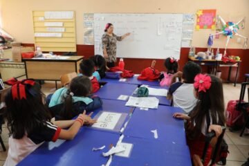 Más de 40 mil docentes contribuyen a la transformación educativa: SEE