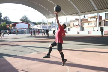 ¿Te gusta el básquetbol?, practícalo en los centros deportivos de Cecufid