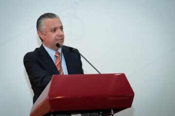 Quedan pocos días para evitar multas y recargos en el pago del refrendo vehicular 2025: Navarro García