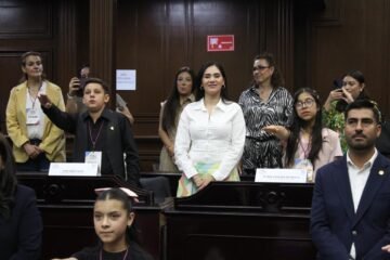 Diputados, obligados a legislar a favor de los niños y niñas: Diana Espinoza