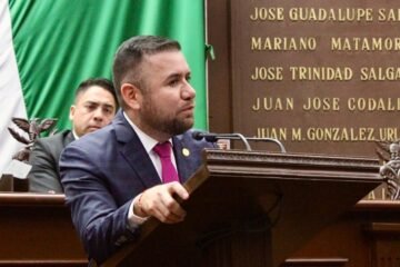 Relevo de la FGE, oportunidad para redignificar institución: Reyes Galindo
