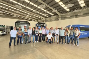 CRT en gira de trabajo sobre electromovilidad en Puebla y Cdmex