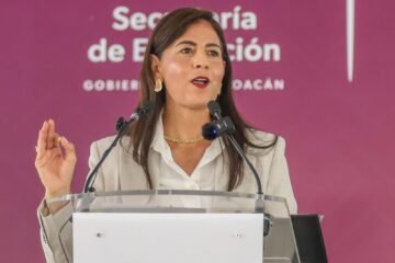 Educación avanza con honestidad y unidad: Gabriela Molina