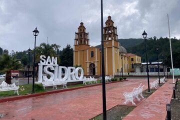 SCOP concluye remodelación de plaza principal en San Isidro, Los Reyes