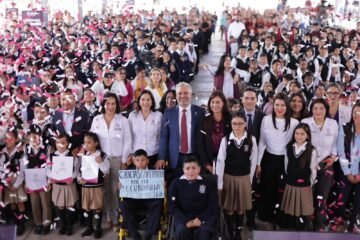 Más de un millón de sueños en marcha; Michoacán va por cuarto ciclo escolar completo: Bedolla