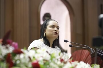 En el IV Informe de Gobierno del Ejecutivo, Eréndira Isauro destaca avances de la administración de Ramírez Bedolla