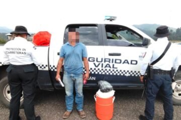 SSP detiene a hombre que viajaba con más de 660 mil pesos