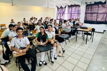 Cecytem inicia ciclo escolar con más de 10 mil estudiantes de nuevo ingreso