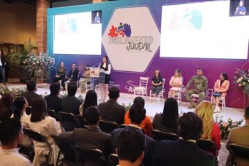 Parlamentarios juveniles toman protesta y comienzan trabajos formales del “Parlamento Juvenil Incluyente 2025”