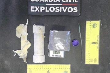Guardia Civil desactiva 2 explosivos improvisados en manifestación de normalistas
