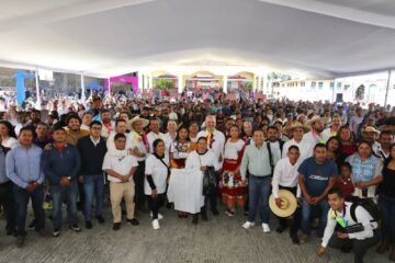 Michoacán avanza en justicia social; 163 mil habitantes de 48 comunidades indígenas en autogobierno: Bedolla