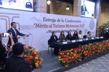 Entrega Congreso del Estado Condecoración “Mérito al Turismo Michoacano 2025” a Margarita Arriaga Pierres