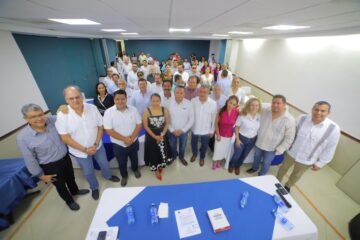 Raúl Morón Orozco lanza contundente llamado a la unidad por el desarrollo económico del estado