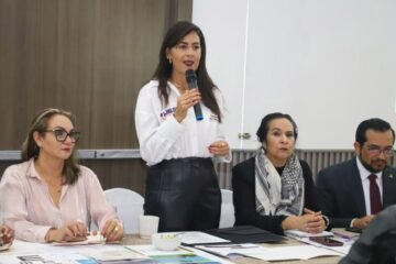 Refuerza Gabriela Molina alianza para llevar Vida Saludable a 15 mil estudiantes
