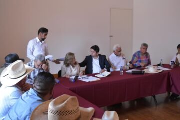 Establece Gobierno de Michoacán y autoridades federales mesa de trabajo con productores del campo