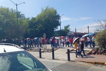 Marcha de la CNTE evidencia declive; participación solo cerca de 300 personas