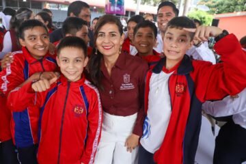 Llega la transformación educativa para 11 mil alumnos de Zinapécuaro: Gabriela Molina