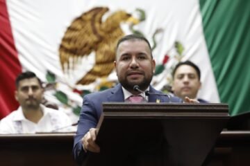Aprobación de reforma para ser legislador en Michoacán a partir de los 18 años fortalece la democracia: Reyes Galindo