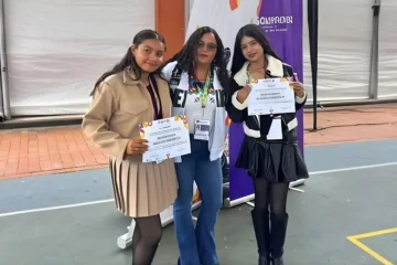 Alumnas del Cecytem Puruándiro ganan mención honorífica en Colombia